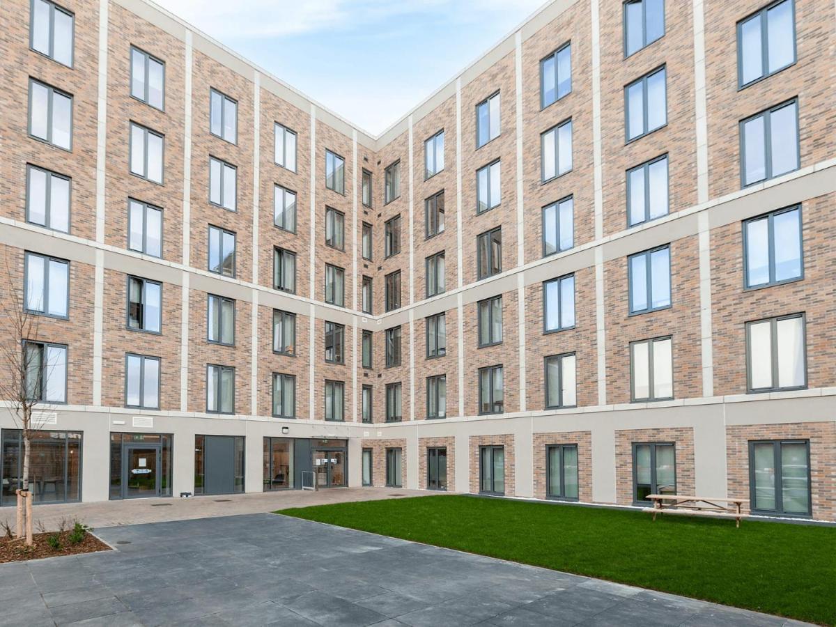 Bright Modern Studios And Private Bedrooms With Shared Kitchen At Straits Meadow Near Edinburgh City Centre Dış mekan fotoğraf