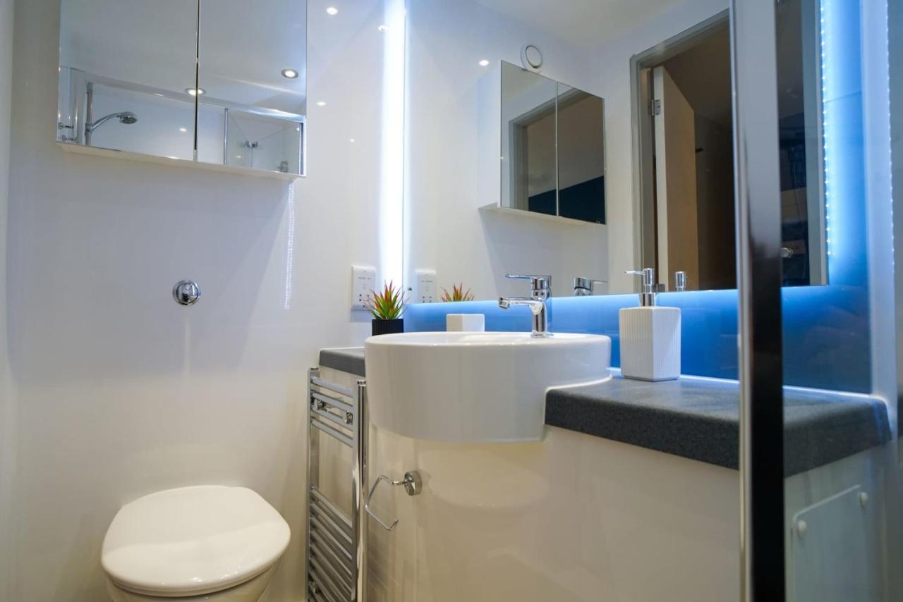 Bright Modern Studios And Private Bedrooms With Shared Kitchen At Straits Meadow Near Edinburgh City Centre Dış mekan fotoğraf