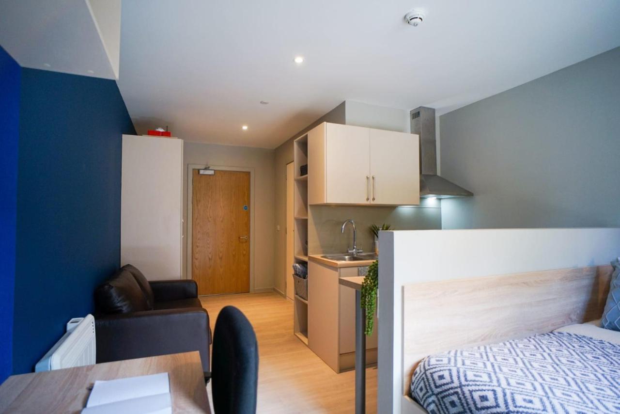 Bright Modern Studios And Private Bedrooms With Shared Kitchen At Straits Meadow Near Edinburgh City Centre Dış mekan fotoğraf