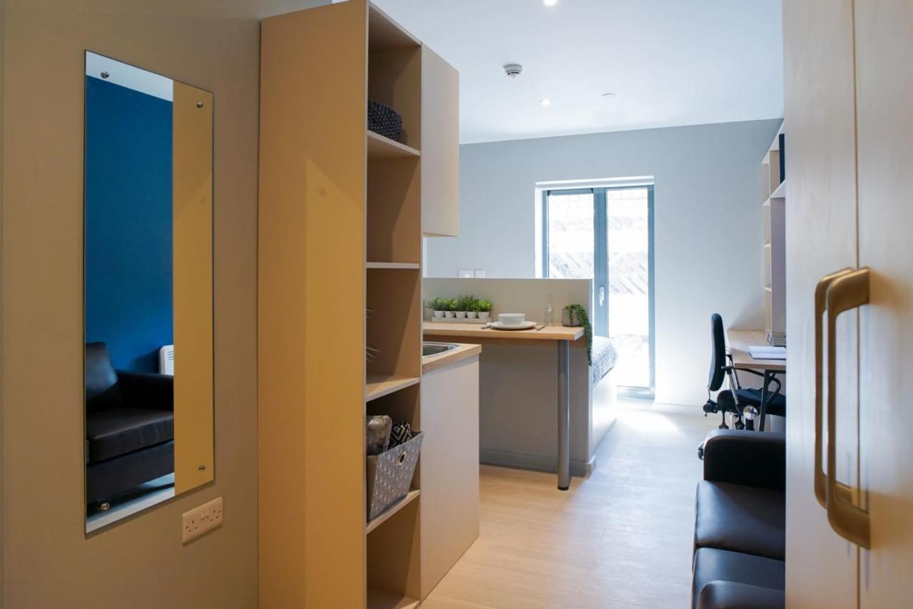 Bright Modern Studios And Private Bedrooms With Shared Kitchen At Straits Meadow Near Edinburgh City Centre Dış mekan fotoğraf